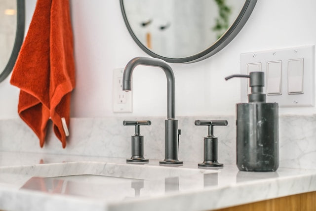 How to Position a Paper Towel Holder Near Sinks, Stoves, Islands, and Food-Prep Areas