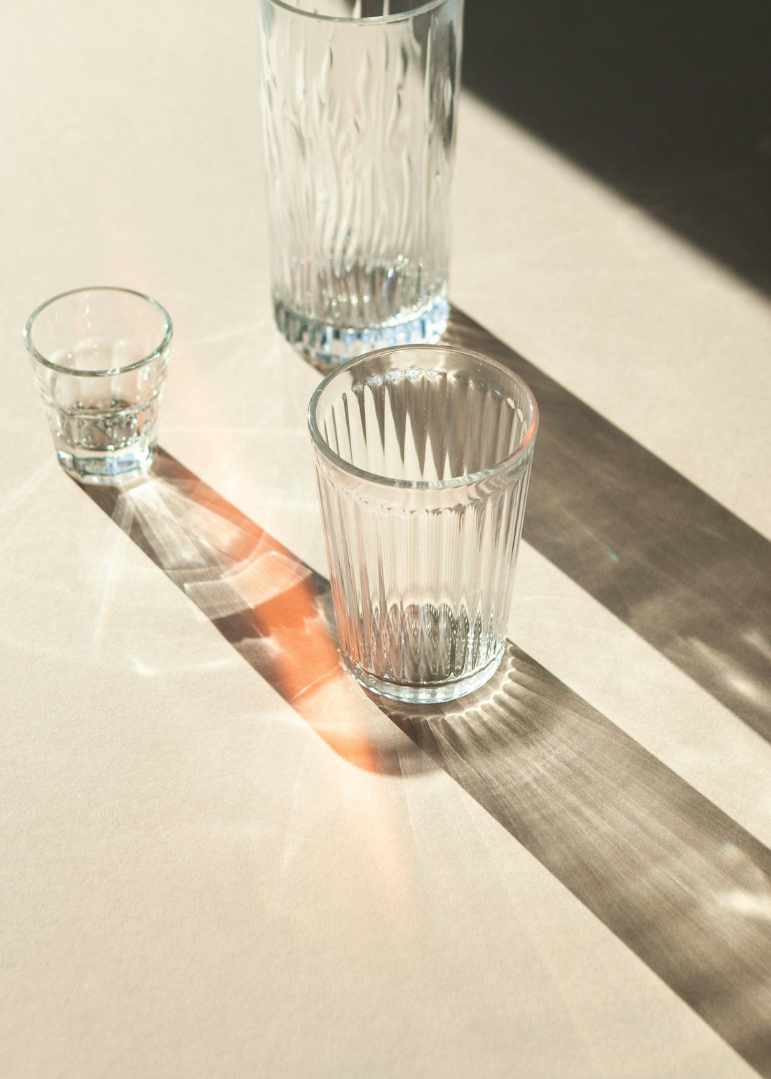 How Ribbed Glass Cups Work for Iced Coffee, Cocktails, and Everyday Drinks