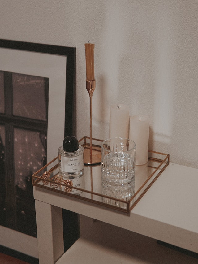 Decorative Tray Styling Guide: How to Group Vases, Candles, and Small Objects