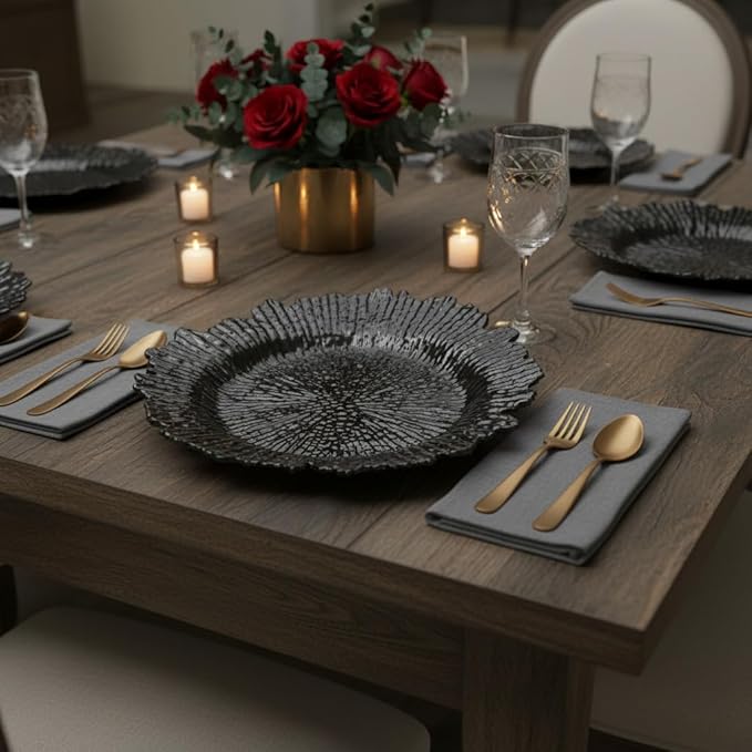 LOYALHEARTDY 24 Pack 13 Inch Black Charger Plates, Plastic Reef Textured Rim Round Decorative Underplates for Wedding, Party, Dinner Table