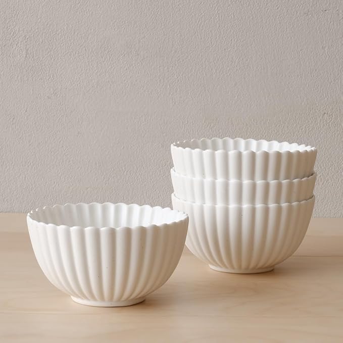WENSHUO Flower-Shaped Daisy Bowl Set, 5.5-Inch, 17oz, Pack of 4 (Nacre White)