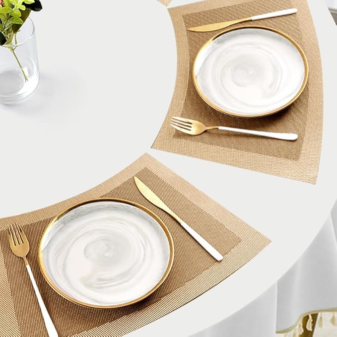Wedge Shape Placemats for Round Dinner Table Woven Vinyl Wipe Clean Non Slip Plastic Table Mats Set of 4（Champagne）