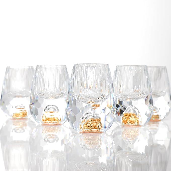 SIYOUKI Crystal Shot Glasses 0.5oz Set,Decorated With 24K Gold Leaf Flakes,Lead-Free,Handmade Set Suitable For MaoTai,Spirits,Drinks Tastin,Gift-Box Packaging (Diamond-6PCS)
