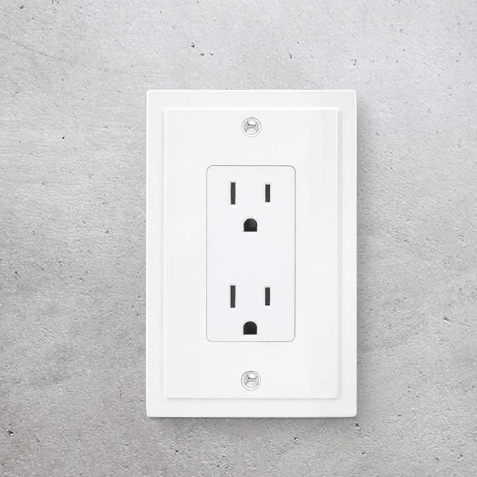 Henne Bery Modern Edge Decorative Wall Plate Switch Plate Outlet Cover, Durable Solid Zinc Alloy (Single Decorator 2PK, White)
