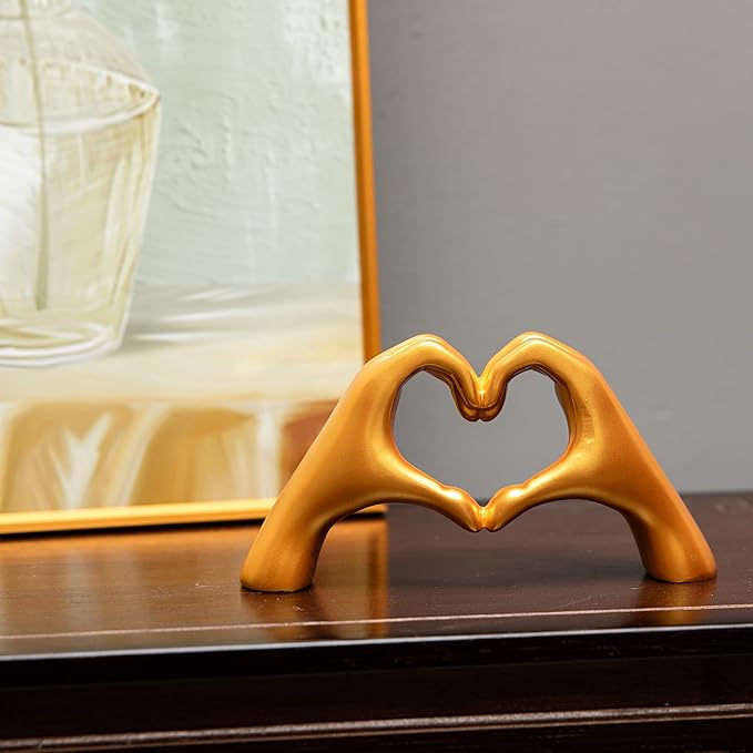FANTESTICRYAN Medium Heart Hands Statues Gold Hand Love Sculpture Decorative Home Decor Ornaments for Living Room, Wedding, Bedroom, Office Desktop, Cabinets, Bookshelf (Medium Yellow Gold)