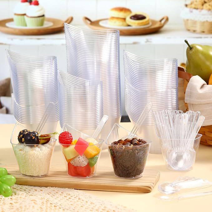 200 Pack Clear Plastic Dessert Cups with Tasting Spoons, Appetizer Cups Yogurt Parfait Bowls with Spoons for Party Supplies Catering Chocolate Desserts Buffet Food Display (5 oz)