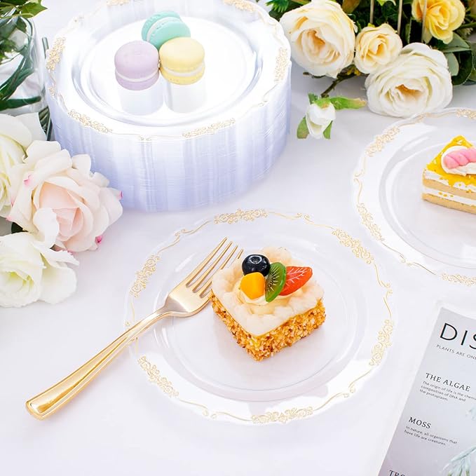 DaYammi 60PCS Clear Plastic Plates Heavy Duty Clear Disposable Plates 7.5” Fancy Gold Dessert Platos Small Cake Plates Appetizer Platos Hard Round Plastic Disposable for Wedding and Party
