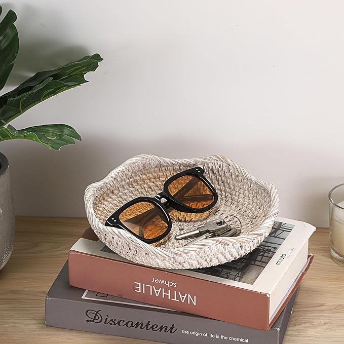 Hipiwe Handwoven Rattan Basket Tray Decorative Key Tray for Entryway Table Handwoven Wicker Storage Bowl for Fruit Bread Candy, Whitewash 7.9 Inch