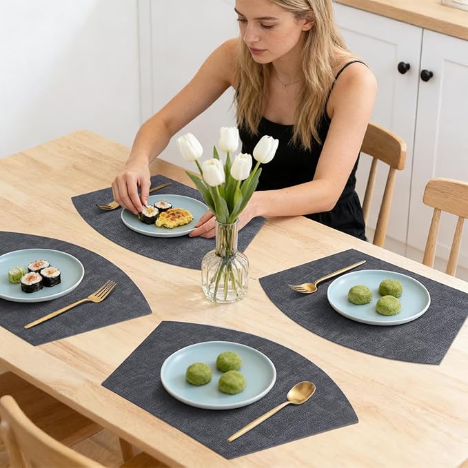 Homaxy Round Table Placemats Set of 6, Washable Wedge Shaped Faux Leather Table Mats, Wipeable Kitchen Dinner Place Mats for Indoor Outdoor, Dark Grey