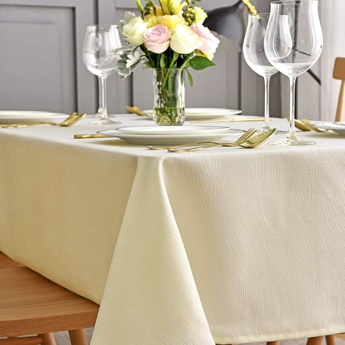 maxmill Jacquard Tablecloth Swirl Design Water Resistance Antiwrinkle Heavy Weight Soft Table Cloth for Buffet Banquet Parties Event Holiday Dinner Rectangle 60 x 84 Inch Ivory