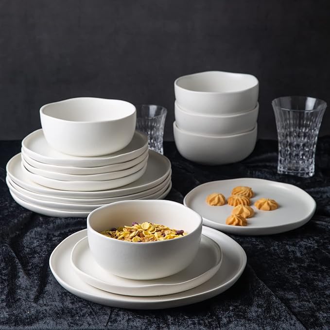 AmorArc Stoneware Cereal Bowls for Kitchen, 28oz Large Ceramic Soup Bowls Set of 6 for Meal, Chip-Resistant Kitchen Bowls with Wavy Rim, Reactive Glaze-Matte White