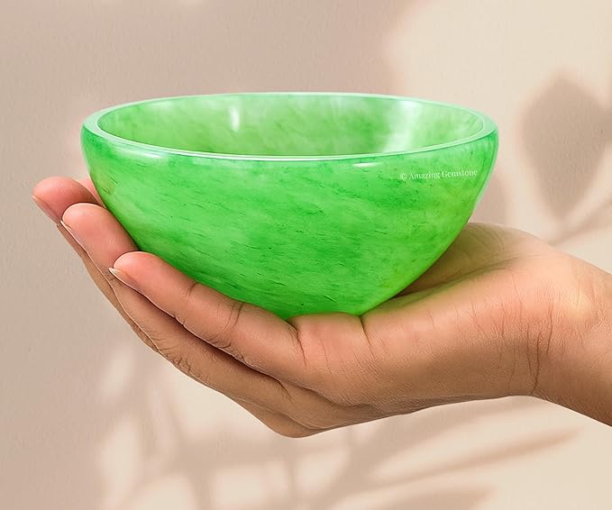 Green Aventurine (Light) Crystal Bowl - 3 Inch Decorative Bowls for Room and Home Decor - Gemstone Healing Crystals for Elegant Display, Positive Energy Balance and Gift