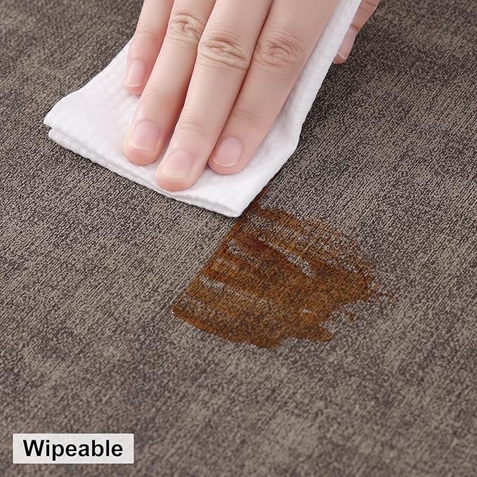 homing Round Faux Leather Placemat and Coaster 4 Packs, Washable Heat Resistant Dining Place Mats, Wipeable Double-Sided Table Mats for Indoor and Outdoor, Diameter 13 and 3.93 inch, Brown