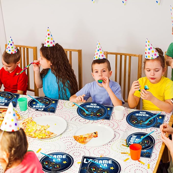 gisgfim 200 Pcs Video Game Party Favors Supplies Paper Plates and Napkins Gaming Birthday Party Decorations for Kids Gaming Serves 50
