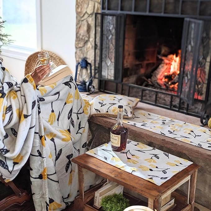 DaDa Bedding Yellow Fleur Floral Botanical Dining Table Placemats - Set of 4-Pieces Tapestry Spring Time Golden Orange Floral Garden Design - Decorative Cotton Linen Woven Kitchen Mats - 13” x 19”
