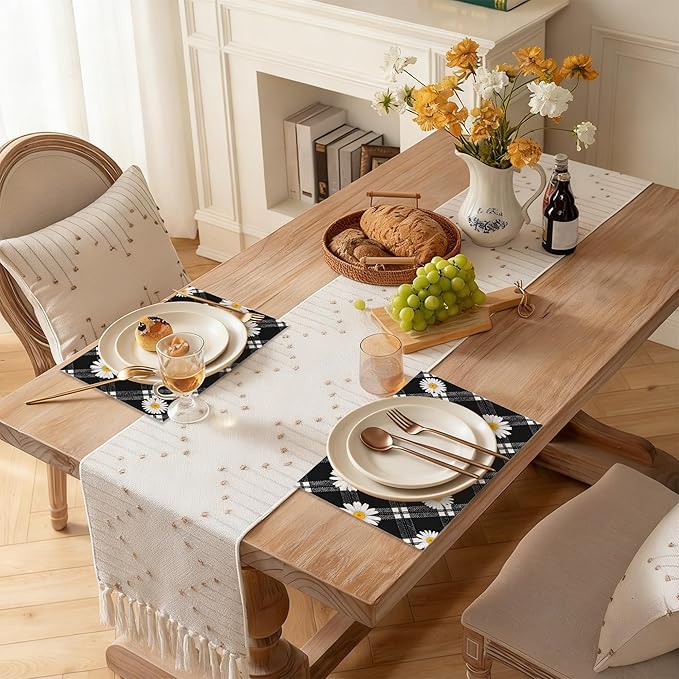 Daisy Floral 12x18 Inch Placemats Set of 6 - Waterproof, Non-Slip & Washable Table Mats for Kitchen & Dining Table Placemats