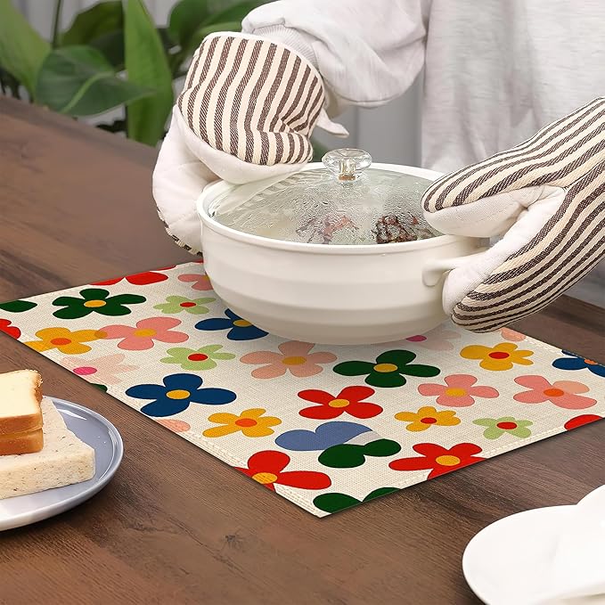 6 Pcs Placemats,Vintage Groovy Flowers Placemat,Colorful Table Mats Washable Recyclable Table Placemats for Indoor Outdoor Heat Resistant Kitchen Dining 12"x18"