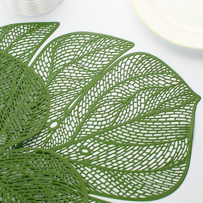 Evevda Green Leaf Shaped Vinyl Placemats for Dinner Table Set of 8 Plastic Green Place Mats Wipeable 8Pcs Table Mats for Wedding Annersary Dinner Table Decoration Mats