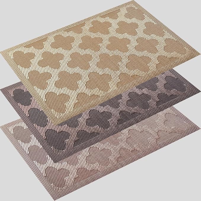 Elegant Placemats Vinyl Woven Heat-Resistant Placemats Set of 4 Washable Easy to Clean Table Mats for Dining Room and Decorate (Gold)