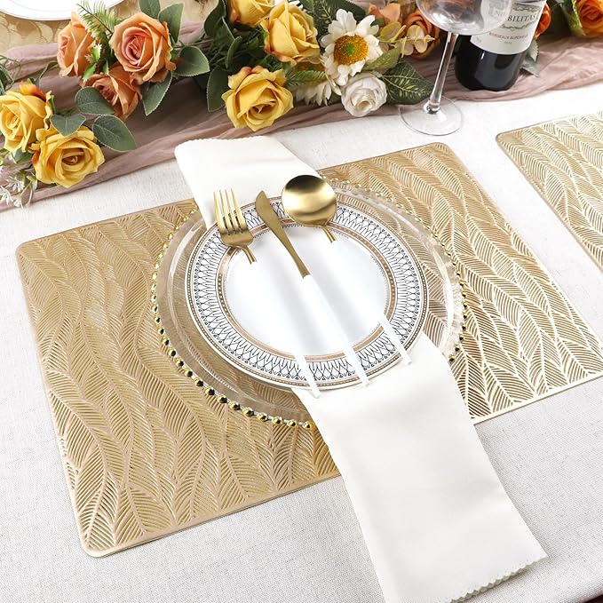 Evevda Gold Rectangle Vinyl Placemats for Dinner Table Set of 6 Wipeable 6Pcs Table Mats Metallic Plastic Place Mats for Wedding Annersary Dinner Table Decoration Mats(17.9x11.8inch/45.5x30cm)