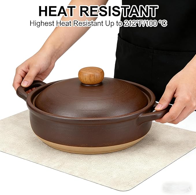 Faux Leather Placemats Set of 6, 17×12 Inch Waterproof Wipeable PU Place Mats Heat Resistant Anti Slip Dining Table Place Mats for Kitchen Dining Indoor & Outdoor Use (Beige)
