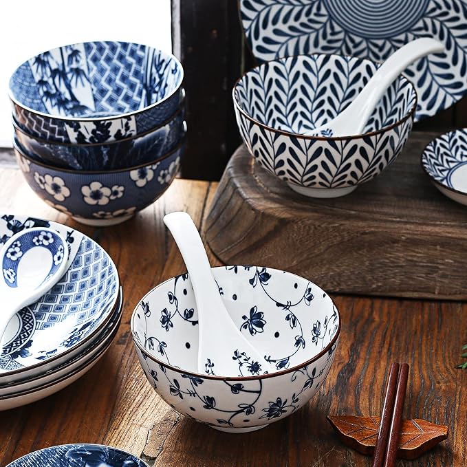 Gegong Blue and White Porcelain Dinnerware Set, Dishes, Bowl, Spoon, Chopsticks, Service for 1, Colorful Glazed Ceramic Set, Gift Box Packaging (Spring Sakura)