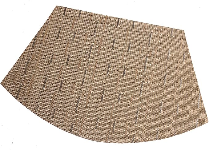 SHACOS Small Round Table Placemats Set of 5 Woven Vinyl Wedge Placemats with Centerpiece Round Table Mats Heat Resistant Wipe Clean (5, Tan)