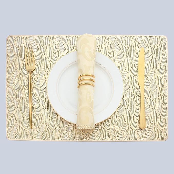 Evevda Gold Rectangle Vinyl Placemats for Dinner Table Set of 6 Wipeable 6Pcs Table Mats Metallic Plastic Place Mats for Wedding Annersary Dinner Table Decoration Mats(17.9x11.8inch/45.5x30cm)