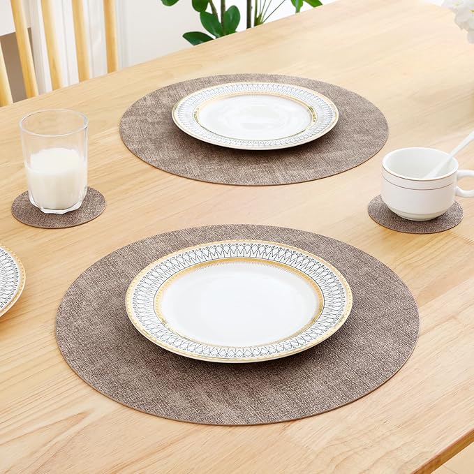 Homaxy Round Faux Leather Placemats and Coasters, Washable Dual-Side Table Mats, Wipeable Heat-Resistant Dining Place Mats for Outdoor and Indoor, Set of 8, Diameter 13 and 3.93 inch, Light Brown