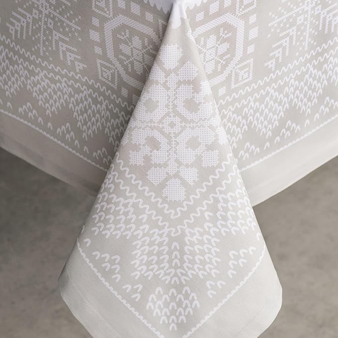 Maison d' Hermine Table Cloth Rectangle Table 100% Cotton 54 x 72 Inches Fall Tablecloth Reusable Everyday Use for Thanksgiving Christmas Decorations Dining Farmhouse Party (Cozy Christmas)