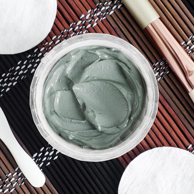 Glass Facial Bowl Smooth Surface Essential Oil and Mask Mixing Bowl Portable Spa and Glossy Finish and Easy Cleaning