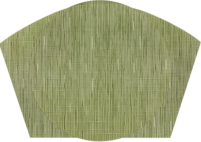SHACOS Small Round Table Placemats Set of 5 Woven Vinyl Wedge Placemats with Centerpiece Round Table Mats Heat Resistant Wipe Clean (5, Green)