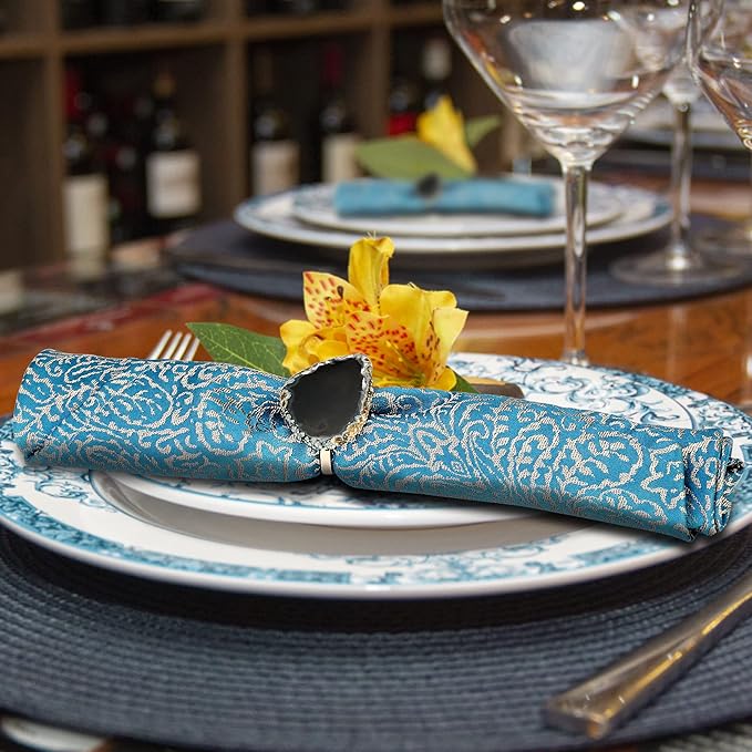 CozyTower Agate Napkin Rings Set of 4, Gold Napkin Holders for Cloth Napkins, Unique Wedding Decorations Napkin Ring Kitchen Accessories for Dinner Party (Black Agate)