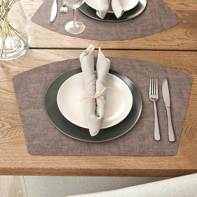 Round Table Placemats Set of 6, Faux Leather Wedge Shape Place Mats Heat Resistant Wipeable Washable Table Mats for Dining Outdoor Indoor, Brown