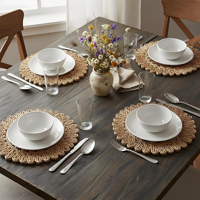 13.8" Corn Husk Woven Round Placemats Set of 6 - Wicker Boho Farmhouse Placemats - Rattan Table Mats for Dining Table, Wedding, Home